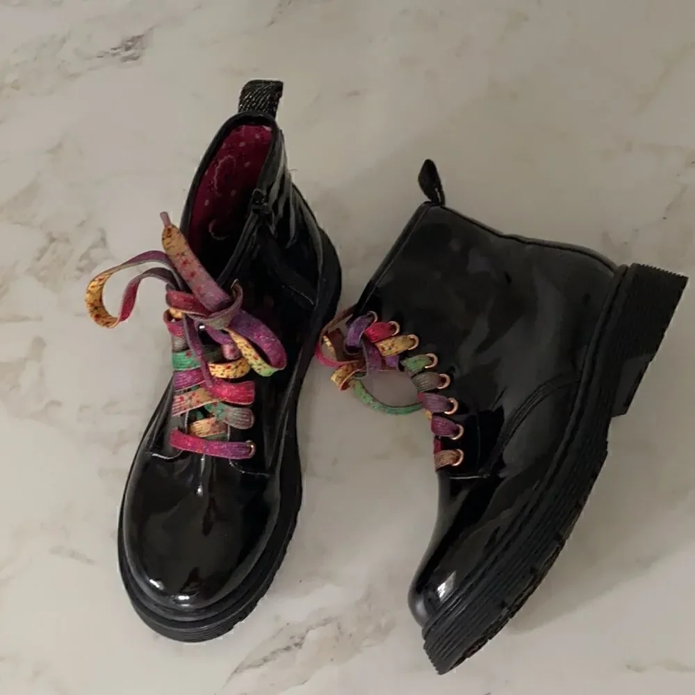 Skechers lil scouts